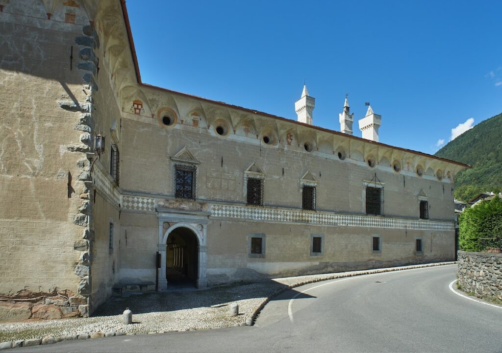 Palazzo Besta: A Renaissance Patrician Residence in Teglio, Italy 3 Palazzo Besta