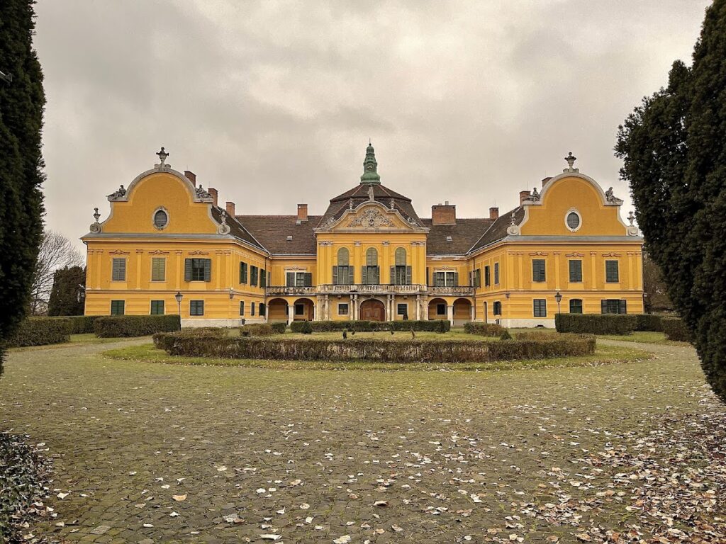 Nagytétény Castle: A Baroque Furniture Museum in Hungary 1 Nagytétény Castle