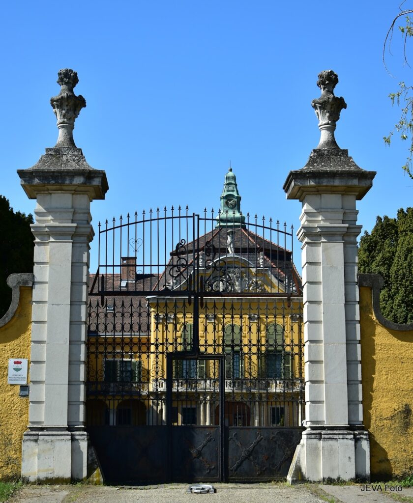 Nagytétény Castle: A Baroque Furniture Museum in Hungary 5 Nagytétény Castle
