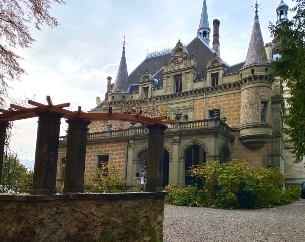 Hünegg Castle: A Historicist Country Estate in Switzerland 4 Hünegg Castle