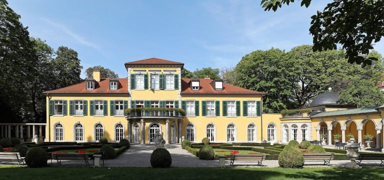 Castle Suresnes: An Eighteenth-Century Residence and Cultural Venue in Munich