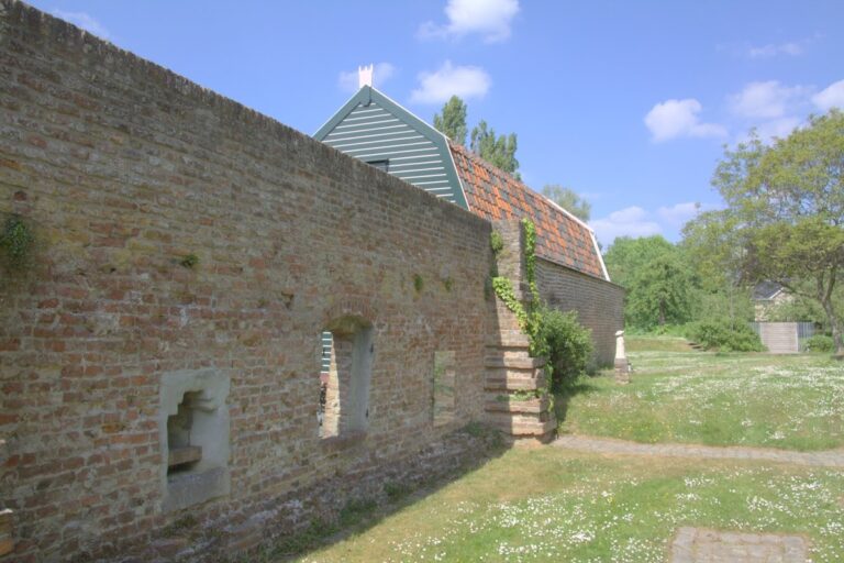 Kasteel te Culemborg: A Medieval Moated Castle in the Netherlands