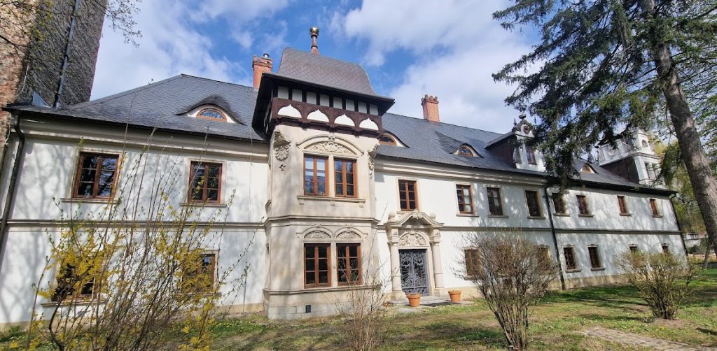 Palace in Krzyżowice: A Historic Estate Complex in Poland 2 palace in Krzyżowice