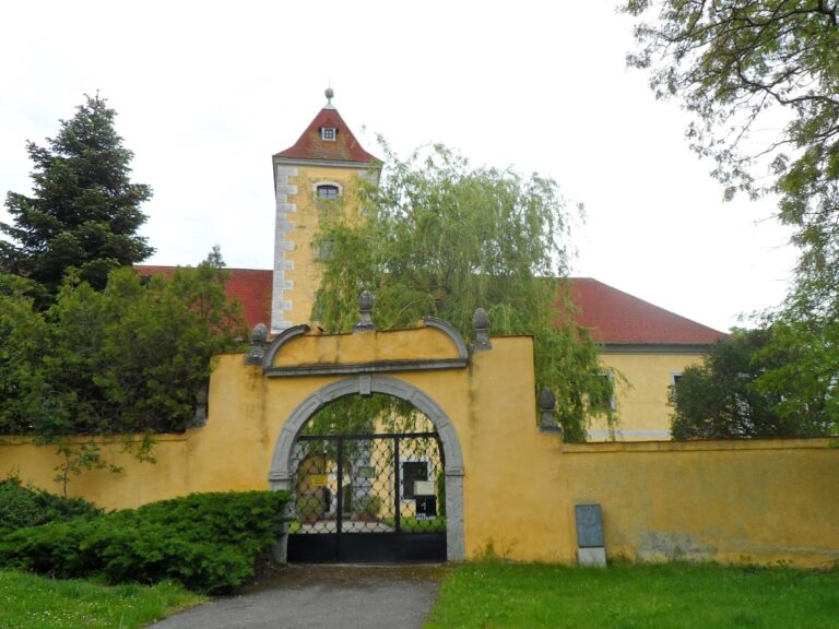 Schloss Walkenstein: An Early Baroque Palace in Austria