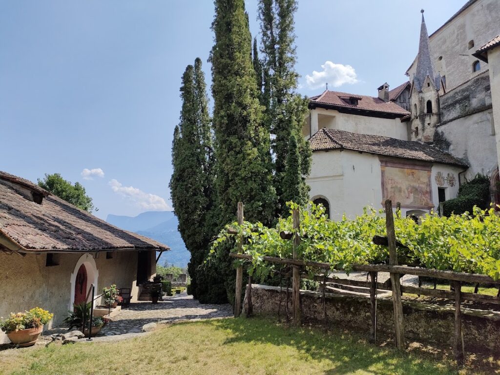 Lebenberg Castle: A Medieval Fortress Complex in Italy 3 Lebenberg Castle