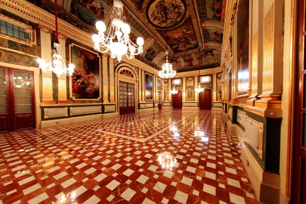Palau Bofarull: An Urban Palace of Reus, Spain 1 Palau Bofarull