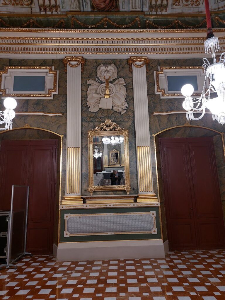 Palau Bofarull: An Urban Palace of Reus, Spain 4 Palau Bofarull