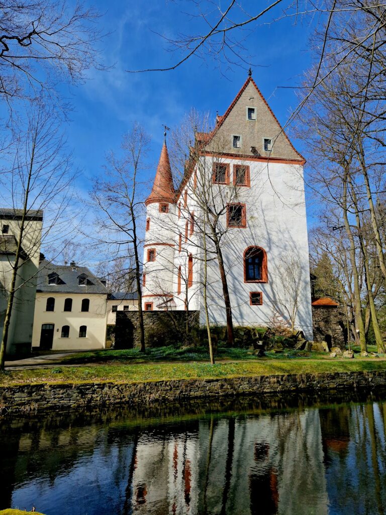 Schloss Schlettau: A Historic Castle and Museum in Germany 3 Schloss Schlettau