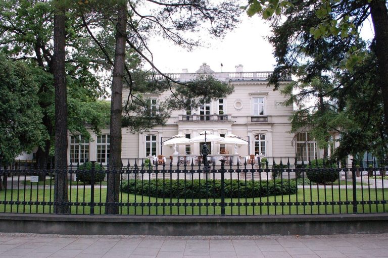 Sobański Palace in Warsaw: Aristocratic Residence and Public Seat