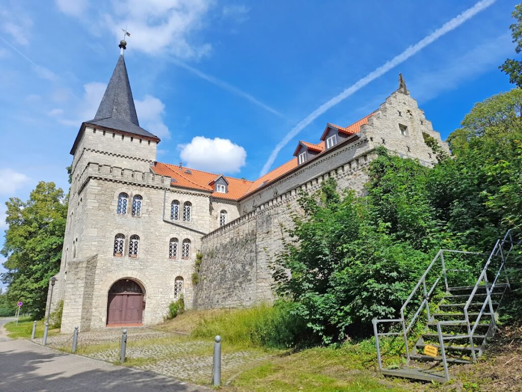 Schloss Röderhof: A Historic Manor Complex in Germany 2 Schloss Röderhof