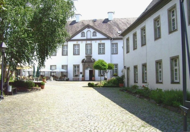 Landsberger Hof: A Town Palace in Arnsberg, Germany