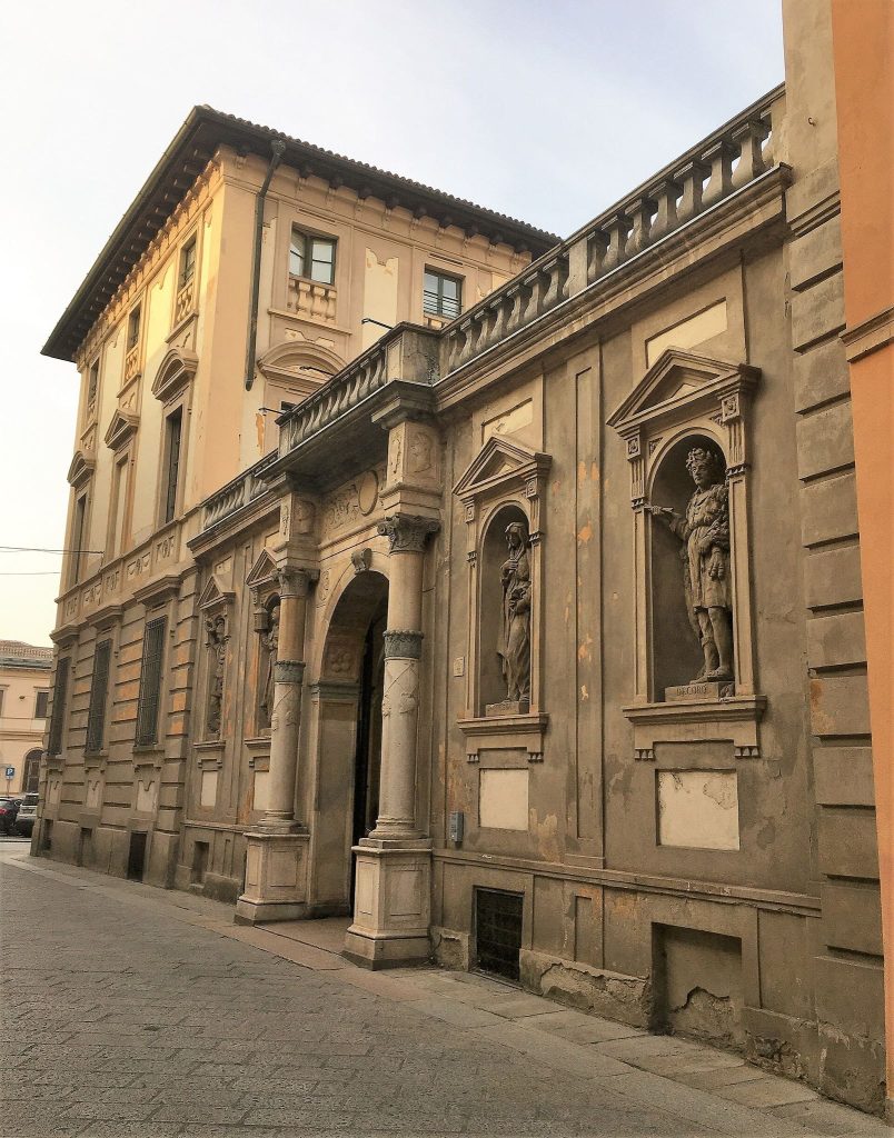 Palazzo del Maino: A Renaissance-Baroque Palace in Pavia 5 Palazzo del Maino