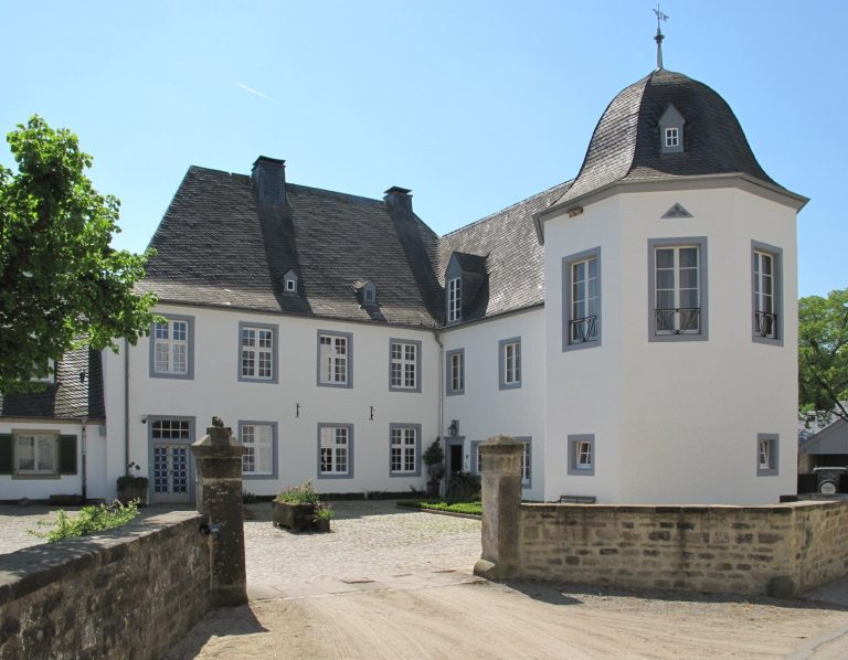 Schloss Wolsfeld: An Early Modern Manor House in Germany