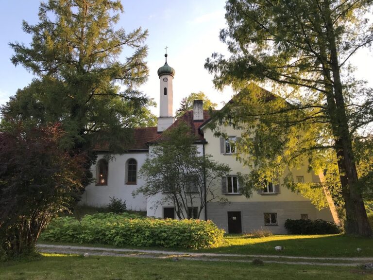 Hartmannsberg: A Former Water Castle in Bavaria