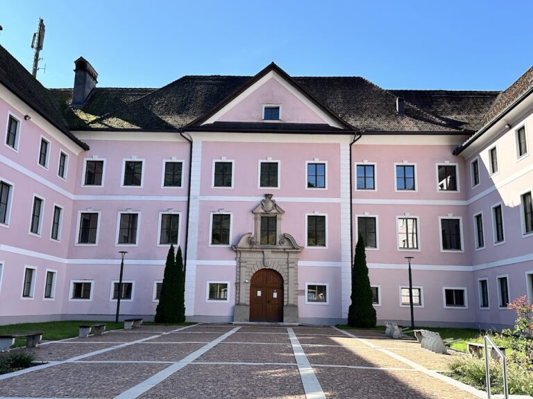 Gayenhofen Castle: A Neoclassical Palace and District Authority in Austria