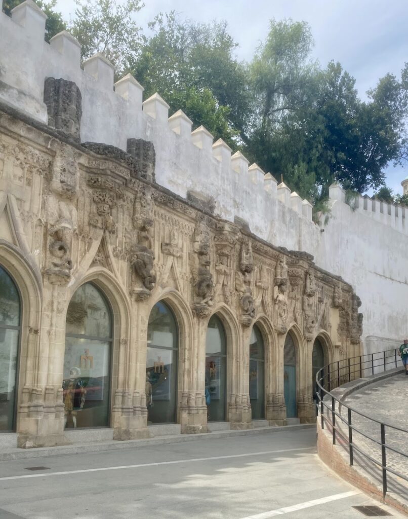 Las Covachas: A Gothic Merchants’ Exchange in Sanlúcar de Barrameda 1 Las Covachas