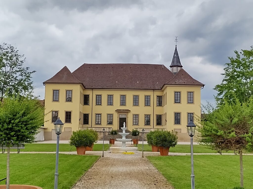Hallbergsches Schloss (Fußgönheim): A Baroque Castle and Church Complex in Germany 2 Hallbergsches Schloss (Fußgönheim)