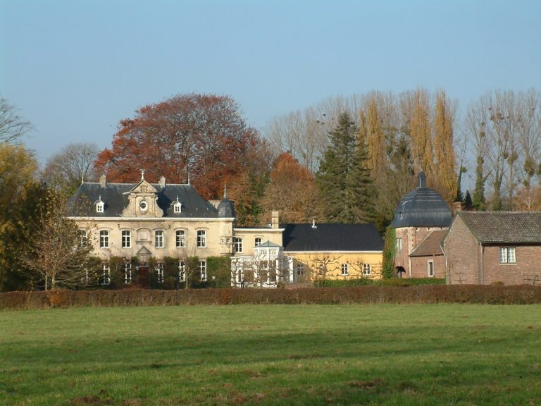 Castle Cartils: A Historic Castle in the Netherlands