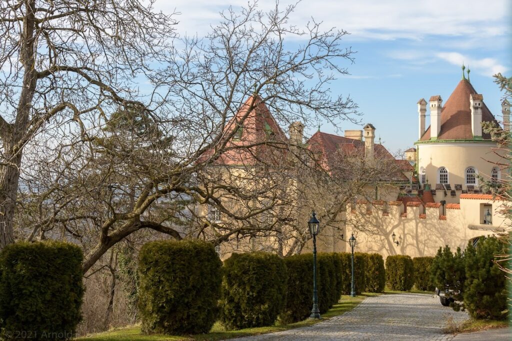 Schloss Eichbüchl: Castle and Site of Austria’s Second Republic 1 Schloss Eichbüchl