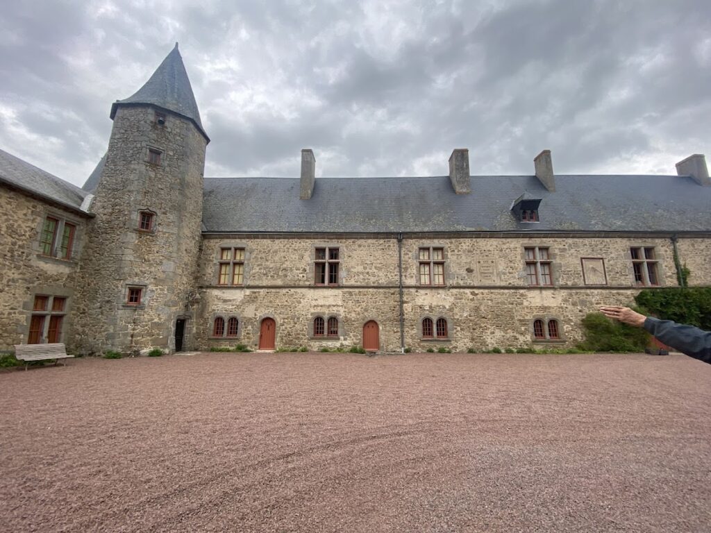 Château de Maisontiers: A Historic Château in France 2 Château de Maisontiers