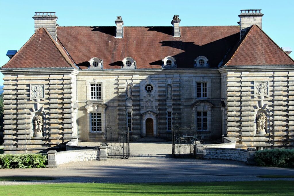 Château de Maillot: A Nineteenth-Century Château and Former Seigneurial Estate 2 Château de Maillot