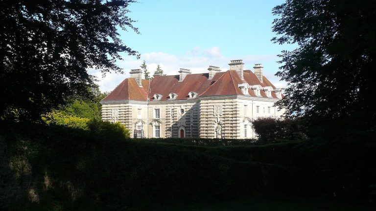 Château de Maillot: A Nineteenth-Century Château and Former Seigneurial Estate