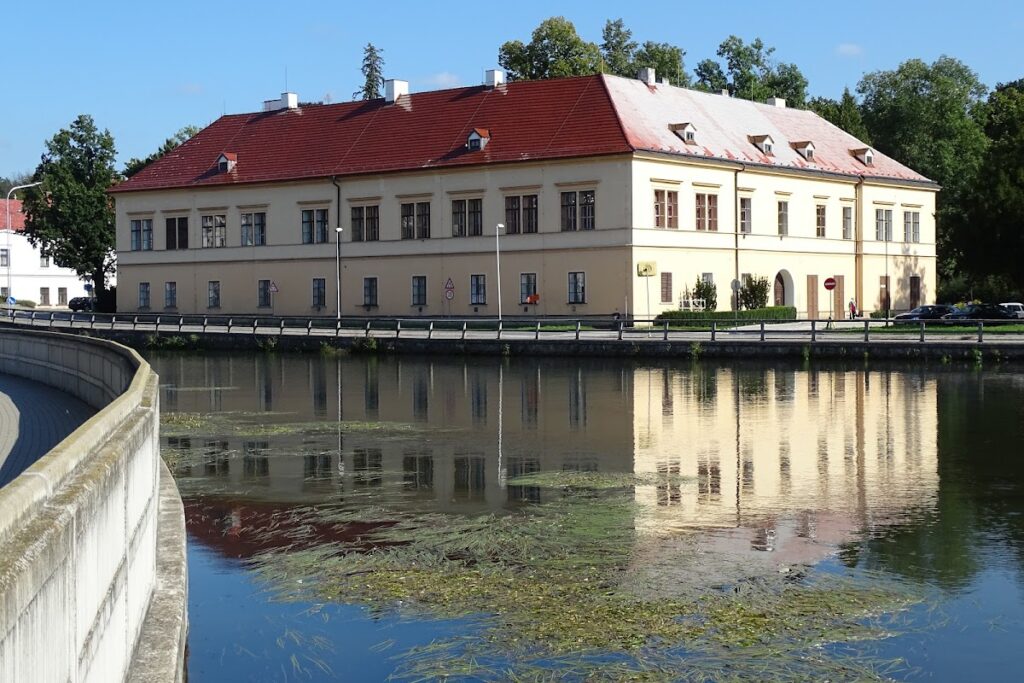 Choceň Castle: A Historic Manor and Castle in Czechia 2 Choceň Castle