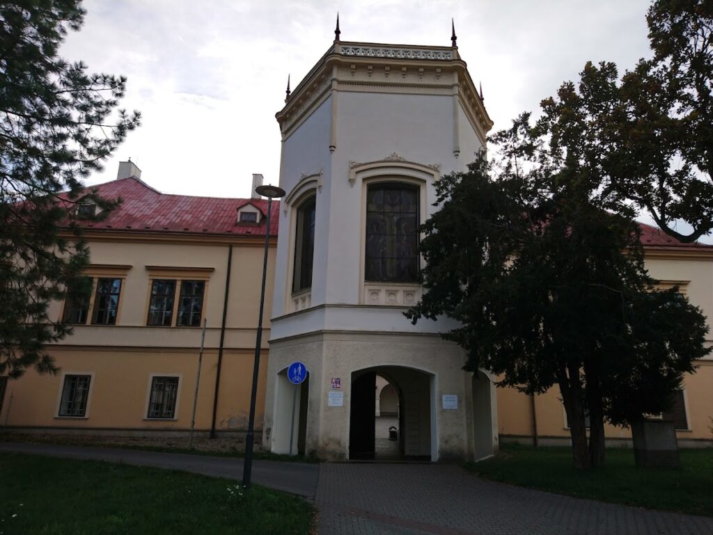 Choceň Castle: A Historic Manor and Castle in Czechia 3 Choceň Castle