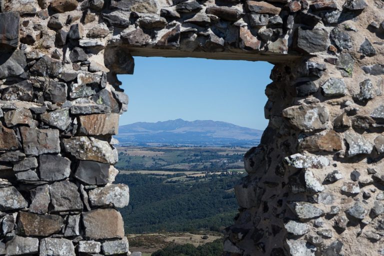 Apchon Castle: A Medieval Fortress and Seigneurial Residence in France