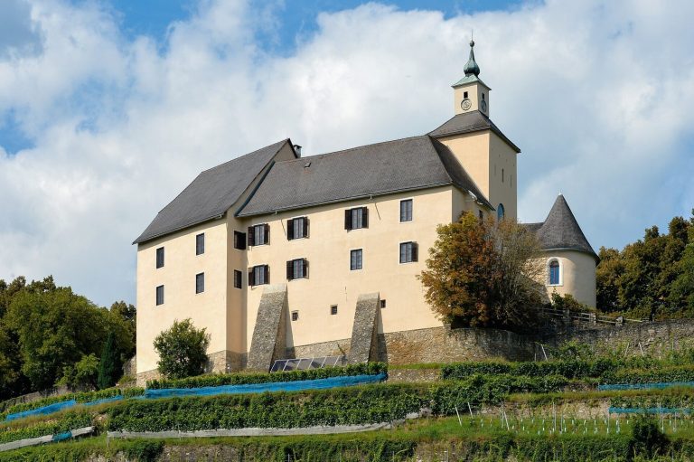 Schloss Thürn, Wolfsberg: A Castle Residence in Austria