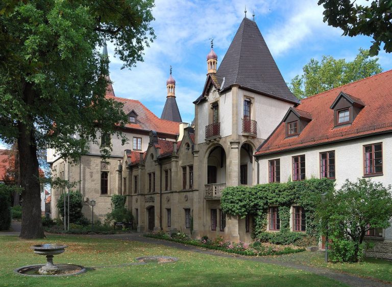 Hemmingen Castle: A Historic Castle and Town Hall in Germany