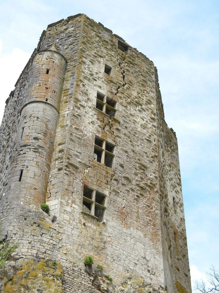 Chaudenay-le-Château Castle: A Medieval Fortress in France