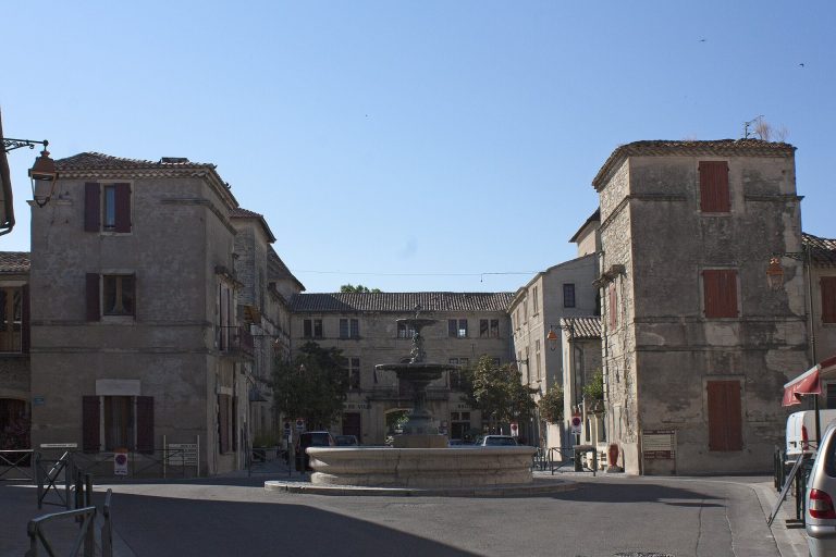 Château de Caveirac: An Early-Modern Residence and Town Hall in France