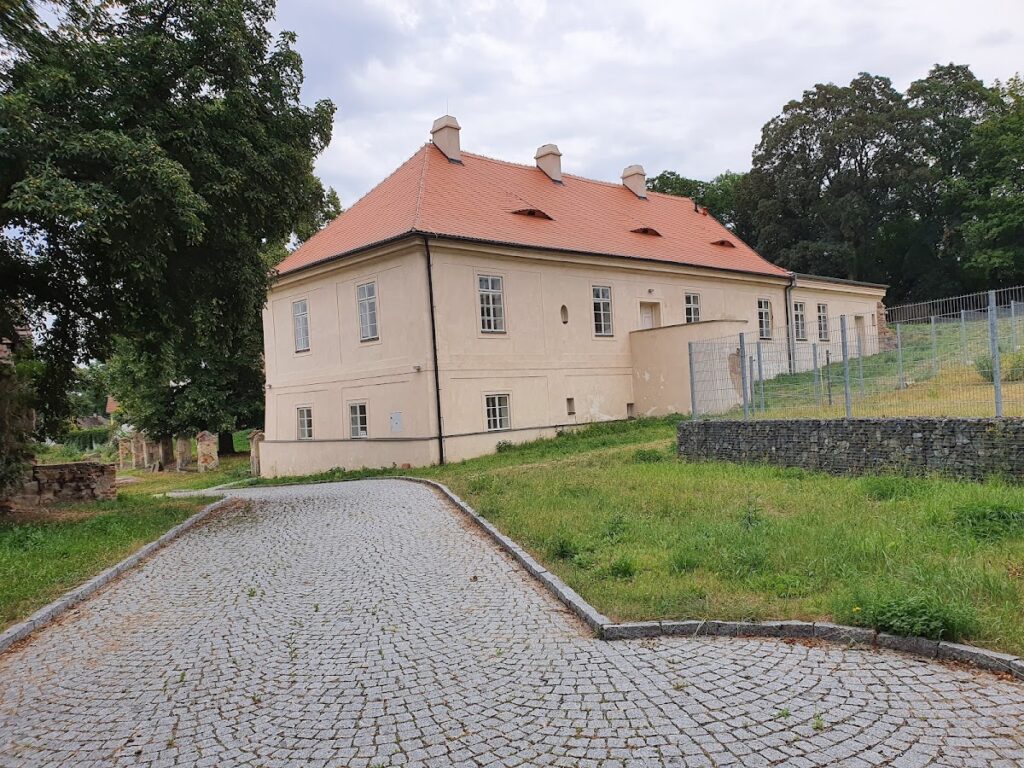 Koleč Castle