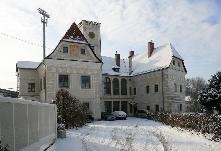 Schloss Engelseck: A Renaissance Castle Complex in Steyr, Austria