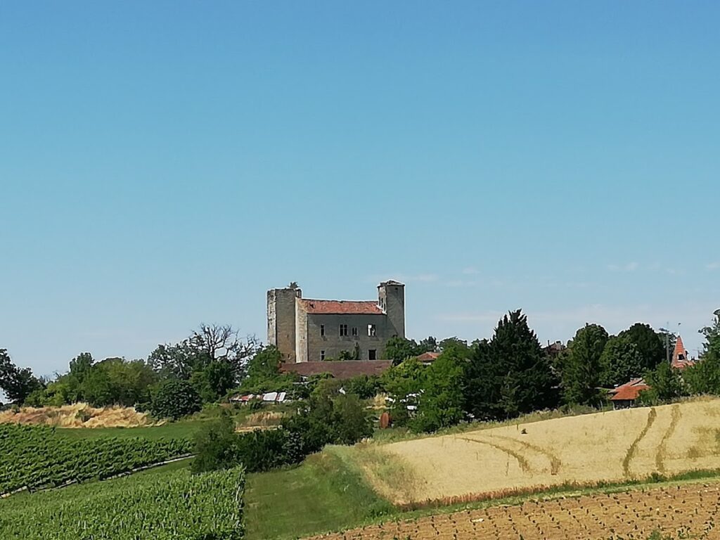 Mansencôme Castle: A Gascon Medieval Château in France 1 Mansencôme Castle