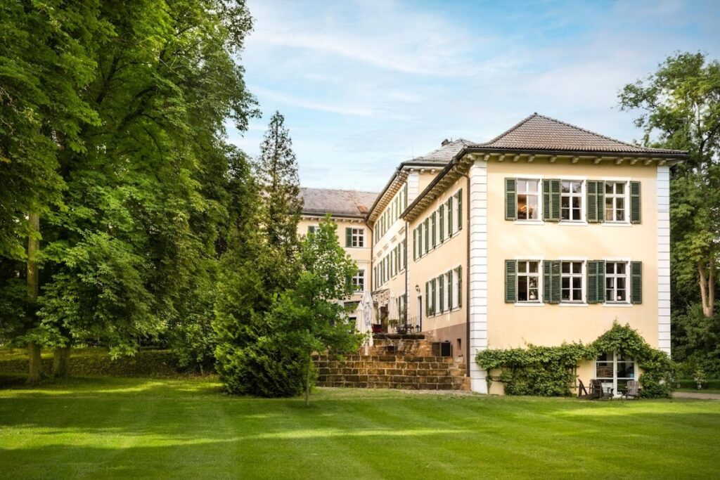 Burgellern Castle: A Medieval Residence and Later Estate in Germany 4 Burgellern Castle