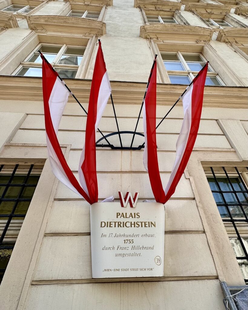Palais Dietrichstein: A Government Palace in Vienna 2 Palais Dietrichstein