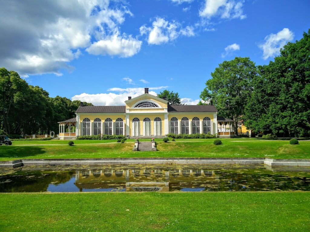 Örbyhus Castle: Medieval Keep and Baroque Palace in Sweden 3 Örbyhus Castle