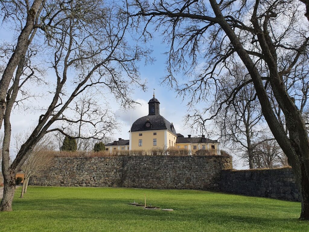 Örbyhus Castle: Medieval Keep and Baroque Palace in Sweden 4 Örbyhus Castle