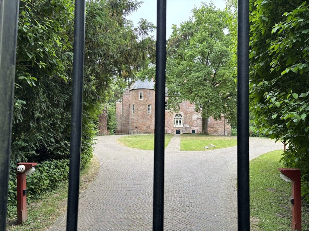 Kasteel Nederhemert: A Medieval Castle and Former Fort in the Netherlands 2 Kasteel Nederhemert