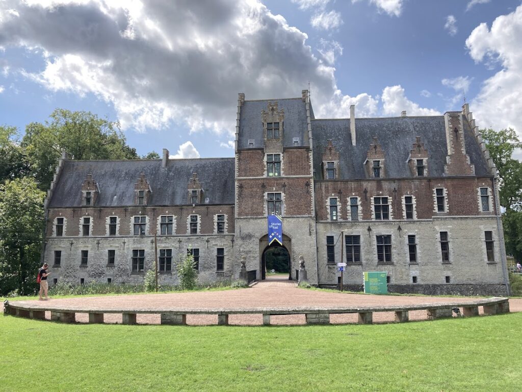 Elewijt Castle: From Medieval Fortress to Rubens Residence 1 Elewijt Castle