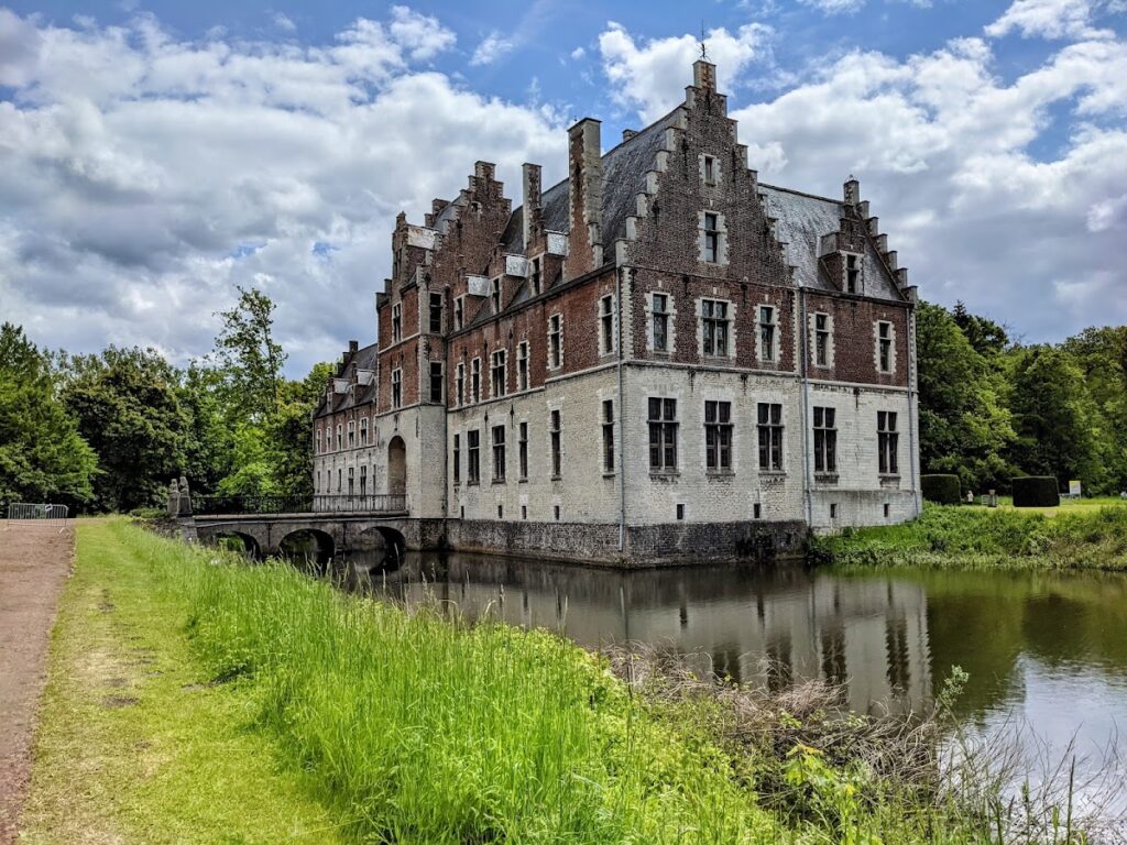 Elewijt Castle: From Medieval Fortress to Rubens Residence 3 Elewijt Castle