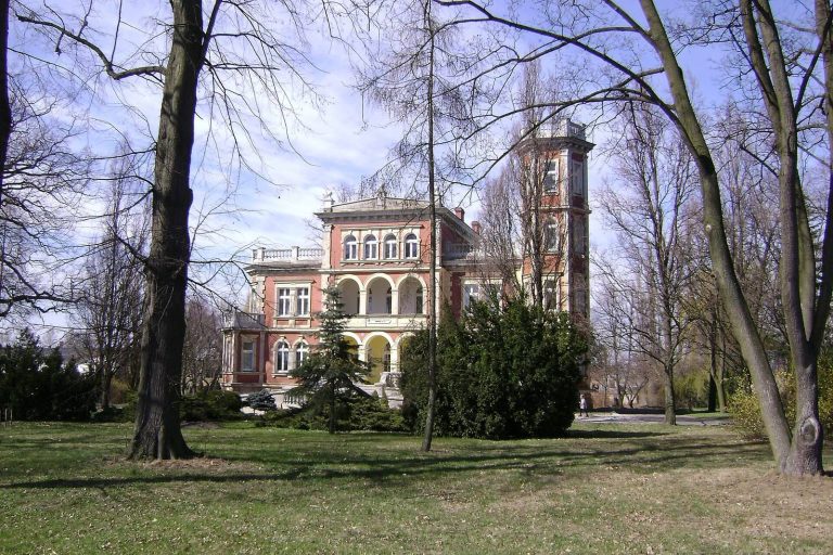 Garzyn Palace: A North German Neo-Renaissance Estate in Poland