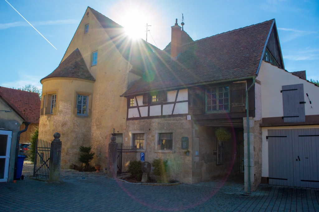 Geyer-Schloss Reinsbronn: A Renaissance Water Castle in Germany 1 Geyer-Schloss Reinsbronn