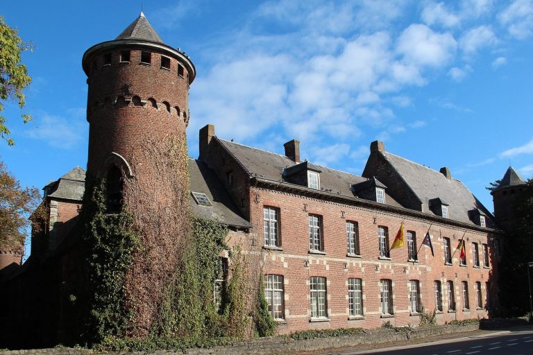 Templeuve Castle: A Former Feudal Residence in Belgium
