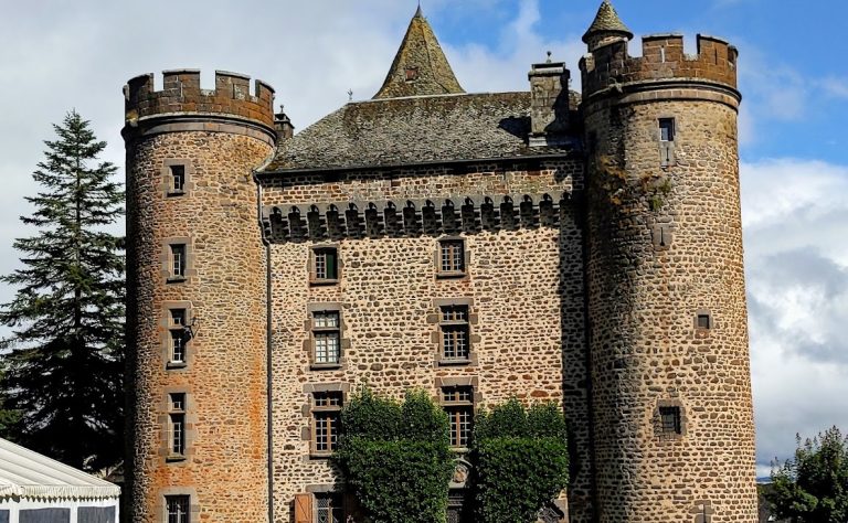 Château des Ternes: A Medieval and Renaissance Castle in France