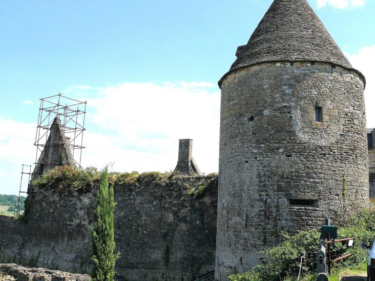 Temniac Castle: A Historic Monument in France