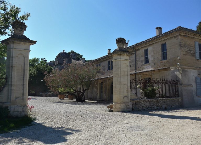Armellière Château: A Seventeenth-Century Country Residence in Arles, France