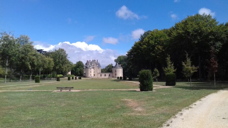 Maubranche Château: A French Classical Residence in France
